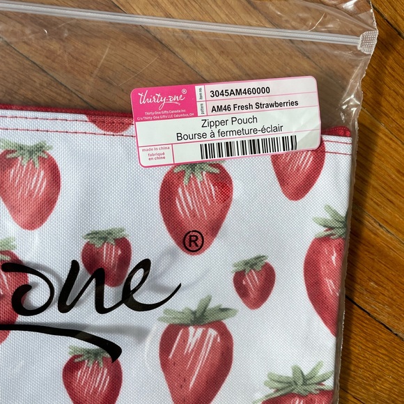 Thirty-One Zipper Pouch Fresh Strawberries - Picture 2 of 2